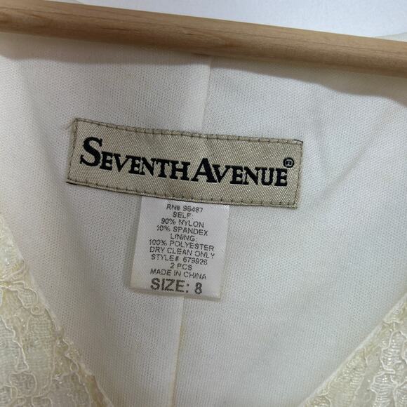 Vintage Y2K 2000s Seventh Avenue Cream Lace Asymmetrical Handkerchief Dress 8 - Picture 8 of 8